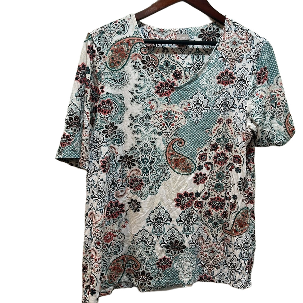 Chicos short sleeve floral blouse size 2 GUC..